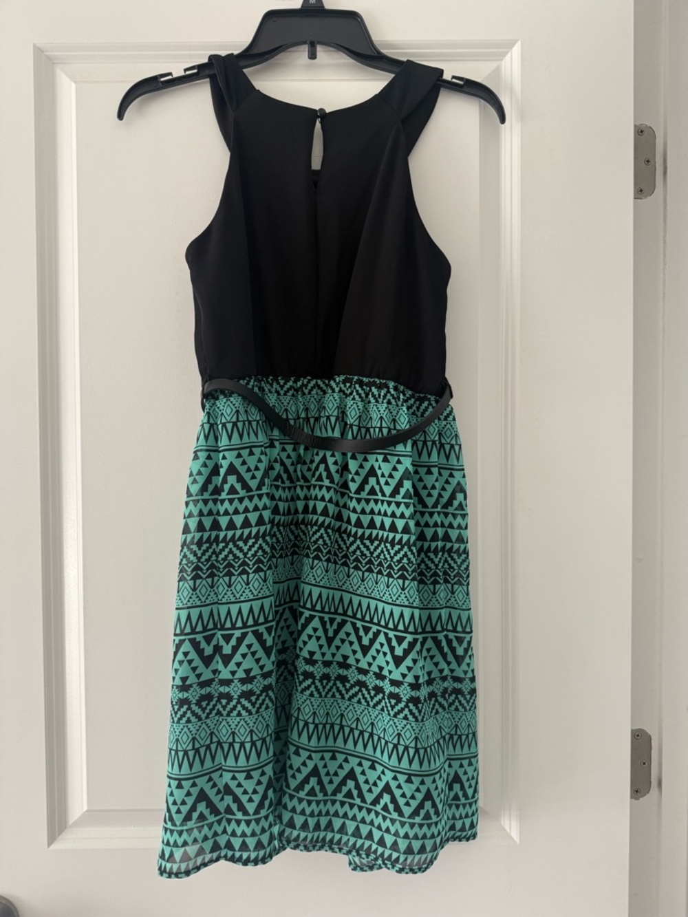 I.N. San Francisco Black and Teal Geometric Midi Dress - Picture 2 of 4